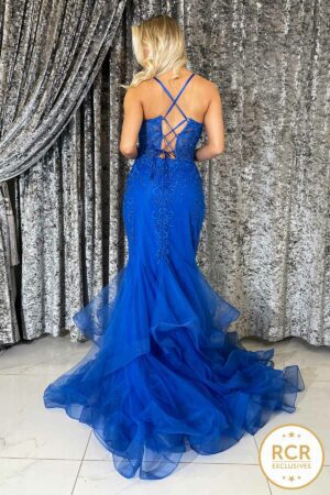 A simple but stunning fishtail with a lace-up corset that cinches in to show off the waist