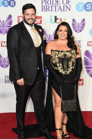 scarlett moffatt couture black and gold evening gown with gloves